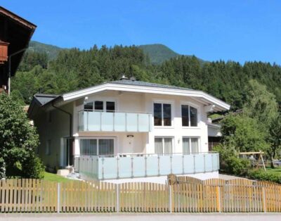 Chalet pour 12 personnes à Fügen.